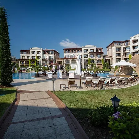 アパート T-Apartment In Green Life Resort ソゾポル